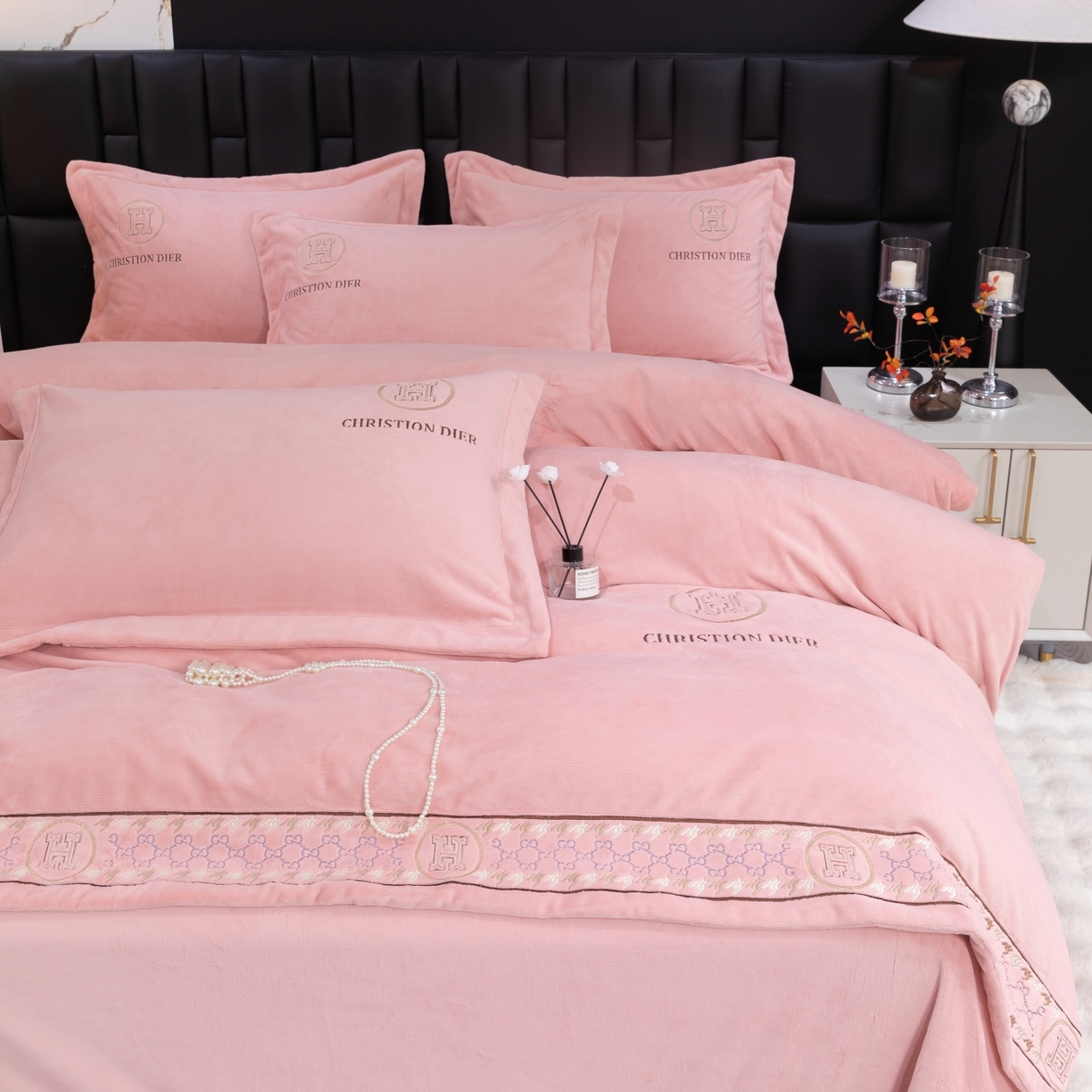 91家纺网 家纺一手货源 找家纺 （总）好漂靓家纺 2025新款75D全光慕丝绒保暖四件套-摩登时代