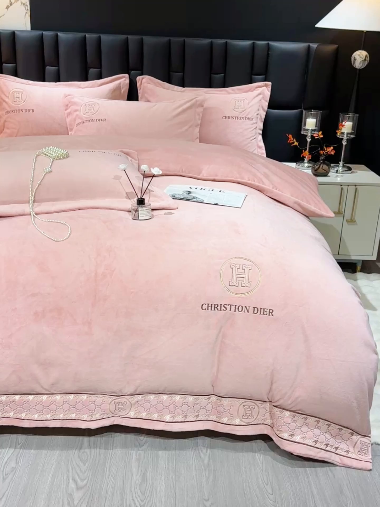 91家纺网 家纺一手货源 找家纺 （总）好漂靓家纺 2025新款75D全光慕丝绒保暖四件套-摩登时代