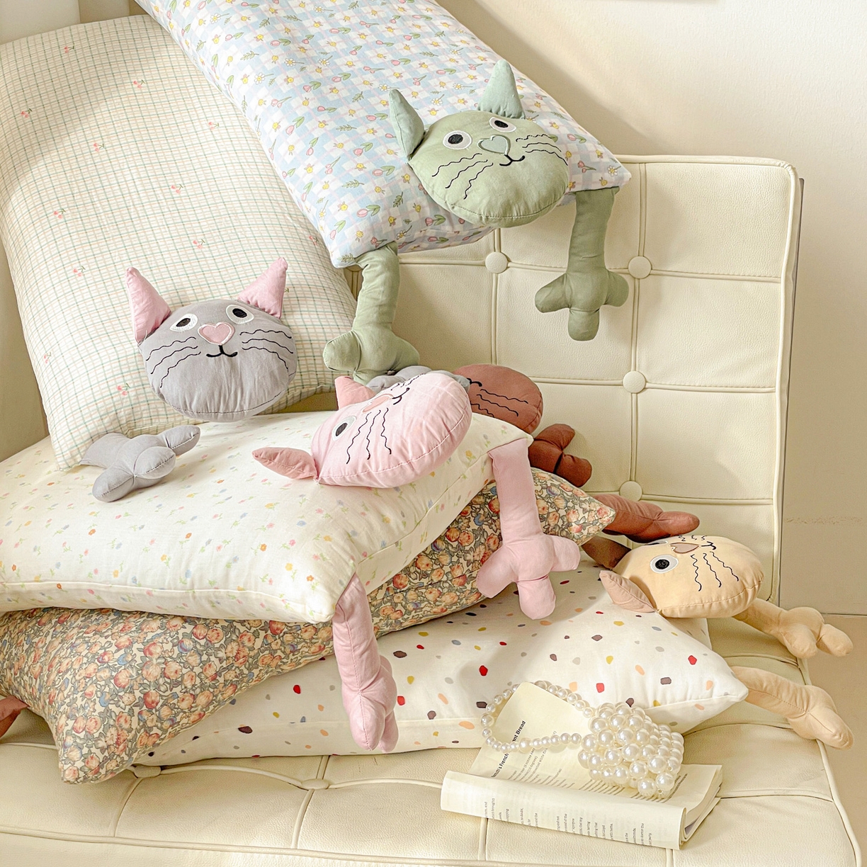 91家纺网 家纺一手货源 找家纺 亦帆枕芯 2025新款爆款哇塞猫羽丝绒枕芯加枕套成人儿童枕芯枕套 组合图仅供参考不可下单