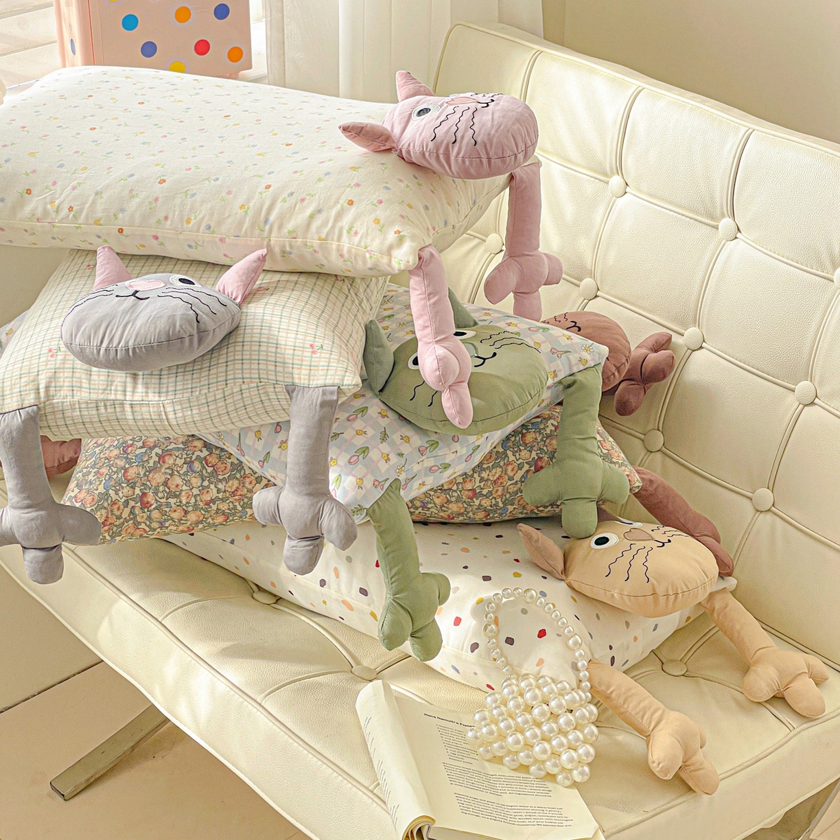 91家纺网 家纺一手货源 找家纺 （总）亦帆枕芯 2025新款爆款哇塞猫羽丝绒枕芯加枕套成人儿童枕芯枕套