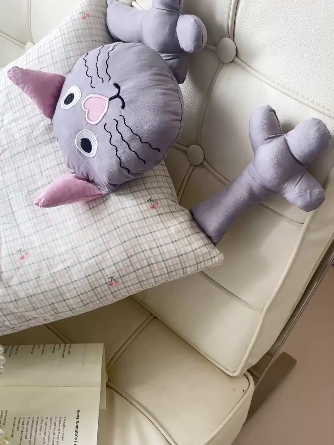 91家纺网 家纺一手货源 找家纺 亦帆枕芯 2025新款爆款哇塞猫羽丝绒枕芯加枕套成人儿童枕芯枕套 哇塞猫-灰【羽丝绒款】