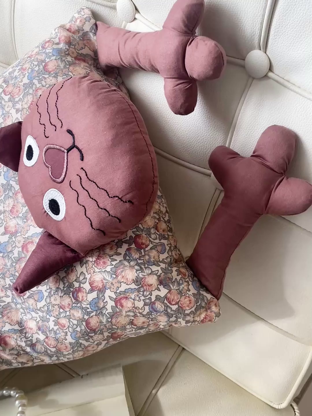 91家纺网 家纺一手货源 找家纺 亦帆枕芯 2025新款爆款哇塞猫羽丝绒枕芯加枕套成人儿童枕芯枕套 哇塞猫-咖【羽丝绒款】