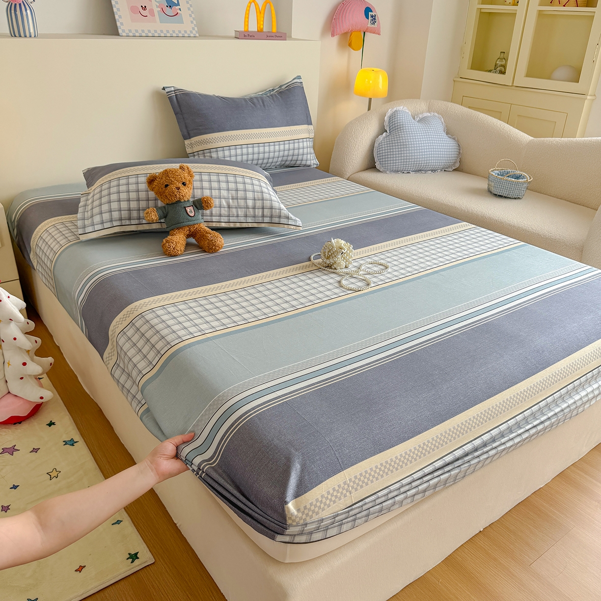 91家纺网 家纺一手货源 找家纺 尚帛 2026新款全棉品质喷气印花爆款四件套 多规格套件 单品系列-单床笠 爱之艺术-灰