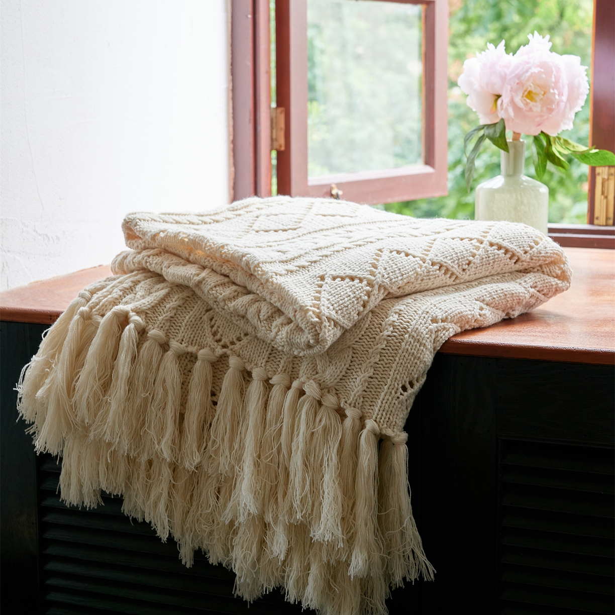 91家纺网 家纺一手货源 找家纺 （总）暖绵绵家纺 2025新款针织流苏针织毯-克拉白（最低零售价：248元）