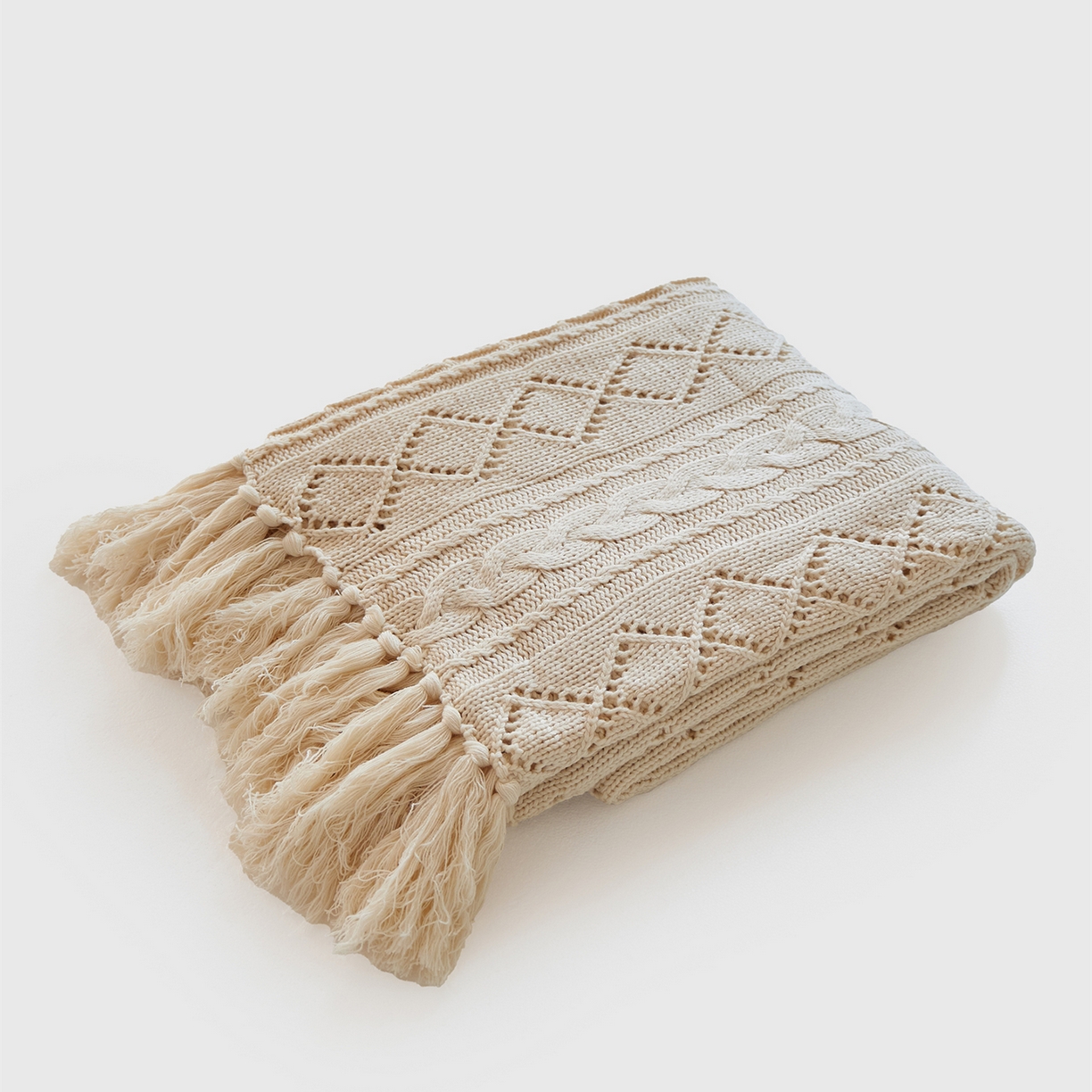 91家纺网 家纺一手货源 找家纺 （总）暖绵绵家纺 2025新款针织流苏针织毯-克拉白（最低零售价：248元）