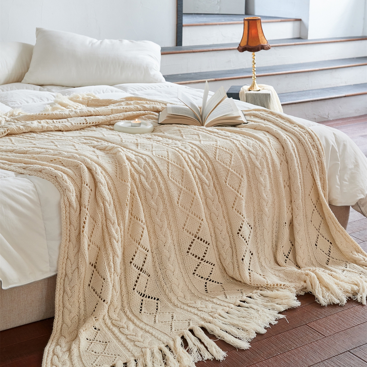 91家纺网 家纺一手货源 找家纺 （总）暖绵绵家纺 2025新款针织流苏针织毯-克拉白（最低零售价：248元）