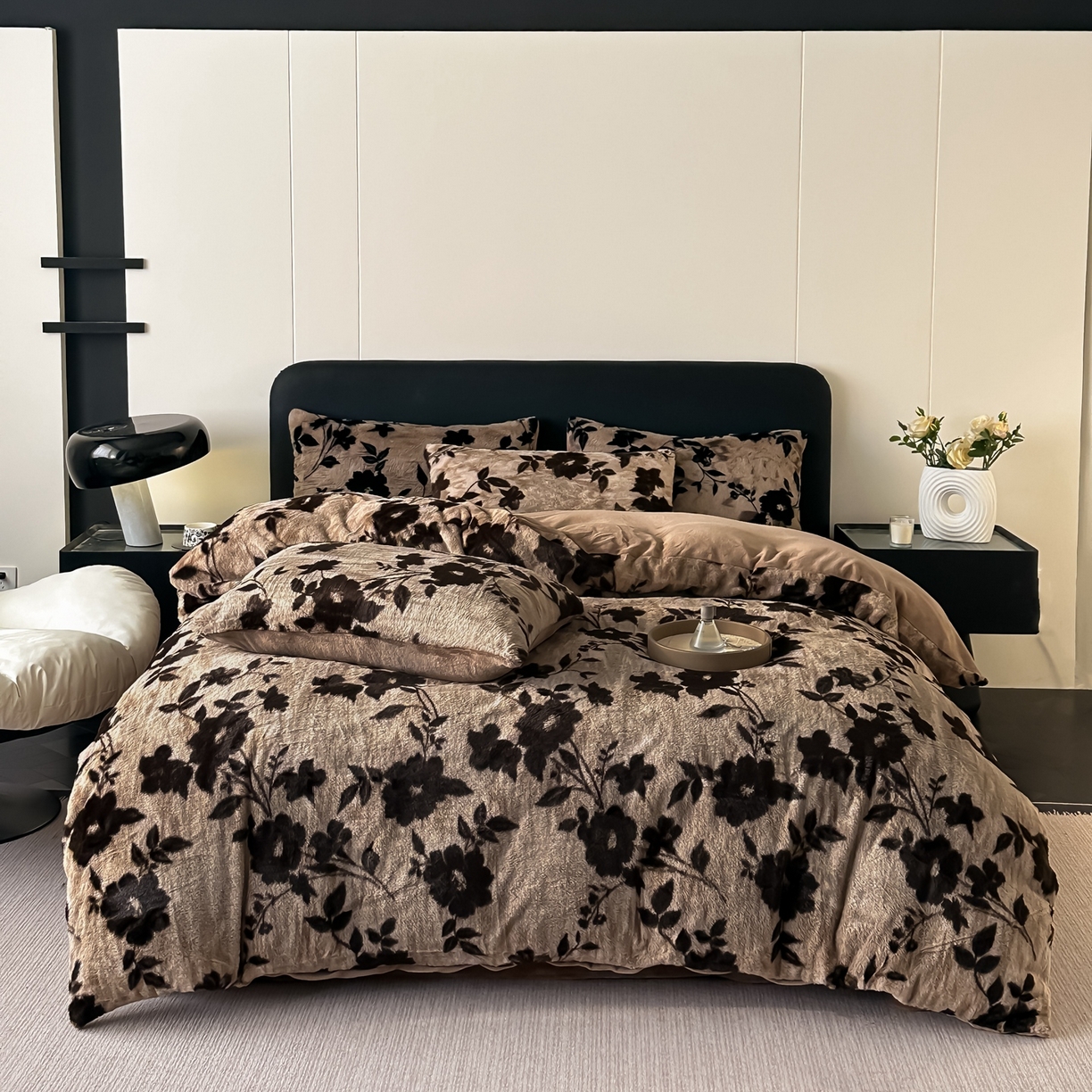 91家纺网 家纺一手货源 找家纺 乐窝家纺仓储 2025新款美拉德复古印花兔毛绒牛奶绒皮草绒床裙款四件套跨境外贸专供 简爱时尚