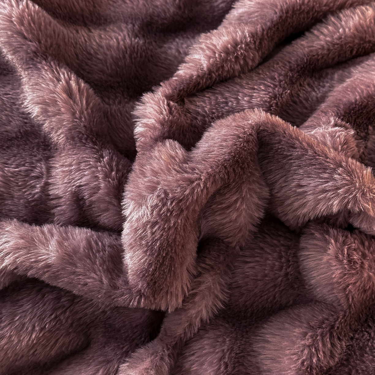 91家纺网 家纺一手货源 找家纺 乐窝家纺仓储 2025新款美拉德复古印花兔毛绒牛奶绒皮草绒床裙款四件套跨境外贸专供 优雅紫