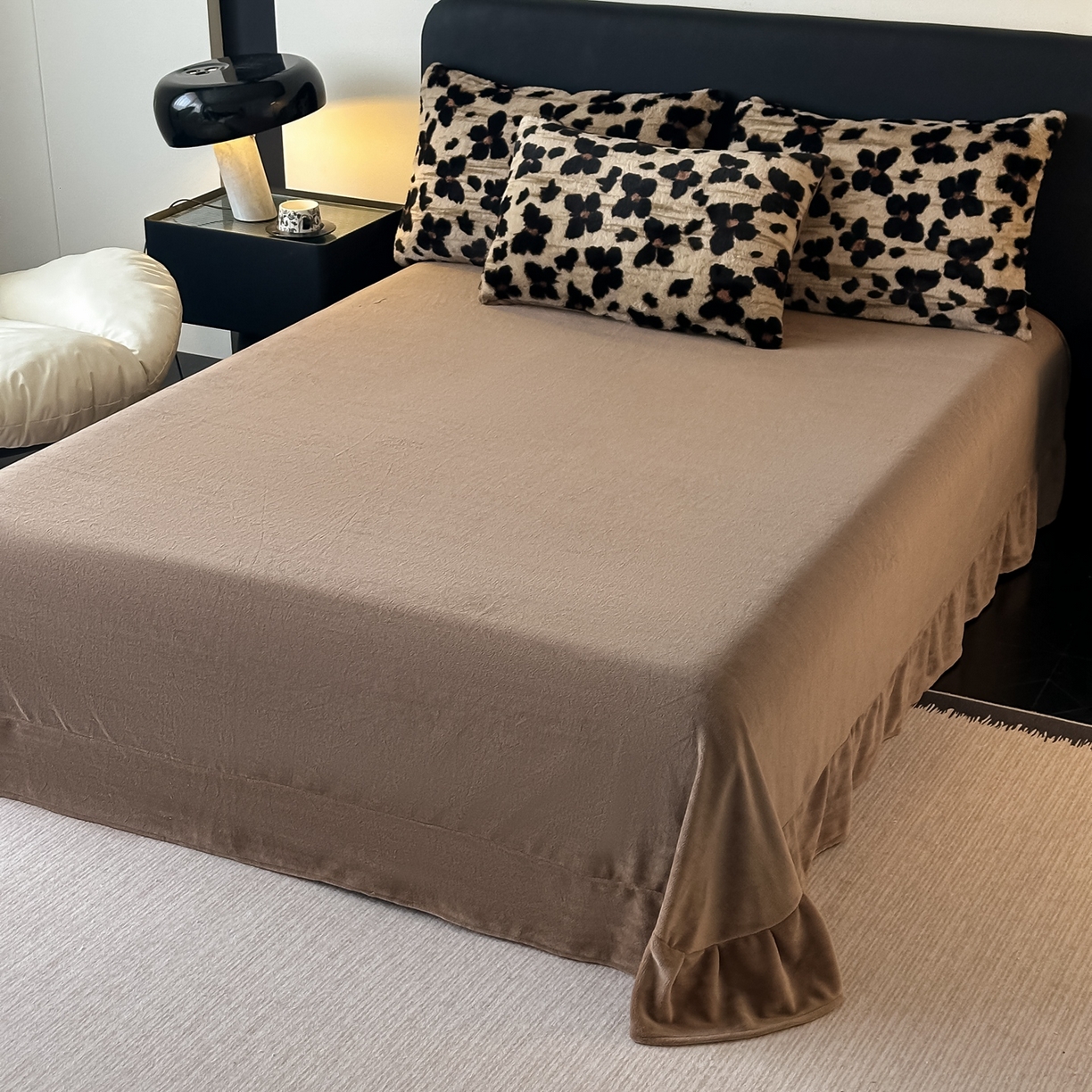 91家纺网 家纺一手货源 找家纺 乐窝家纺仓储 2025新款美拉德复古印花兔毛绒牛奶绒皮草绒床裙款四件套跨境外贸专供 蝴蝶咖