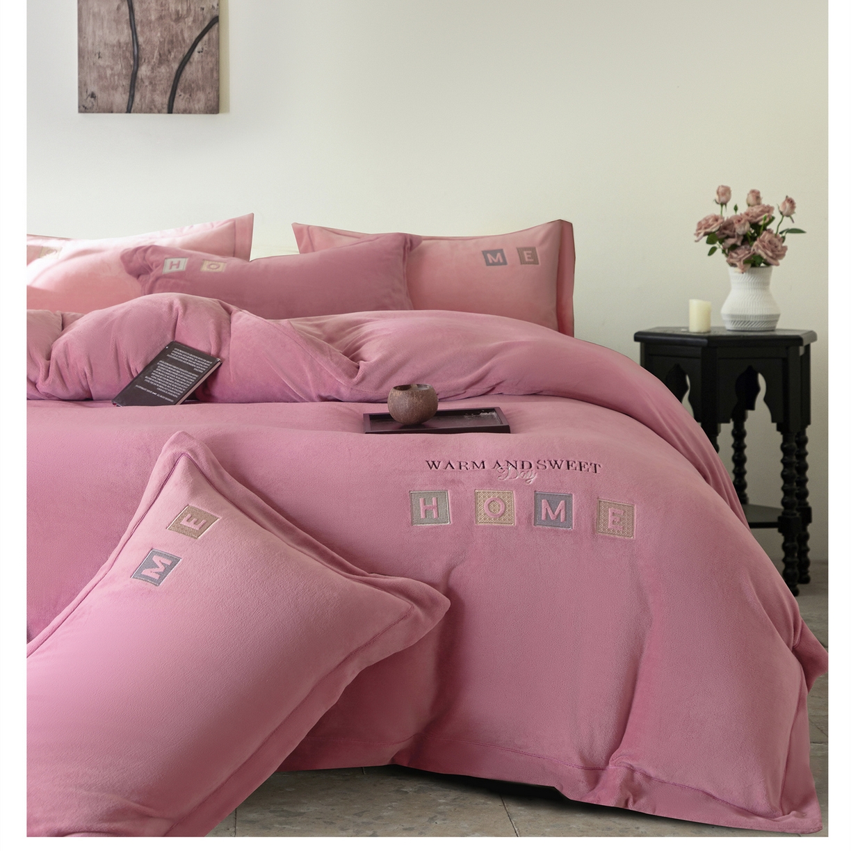 91家纺网 家纺一手货源 找家纺 （总）芯丝路枕业 2025新款牛奶绒四件套-HOME