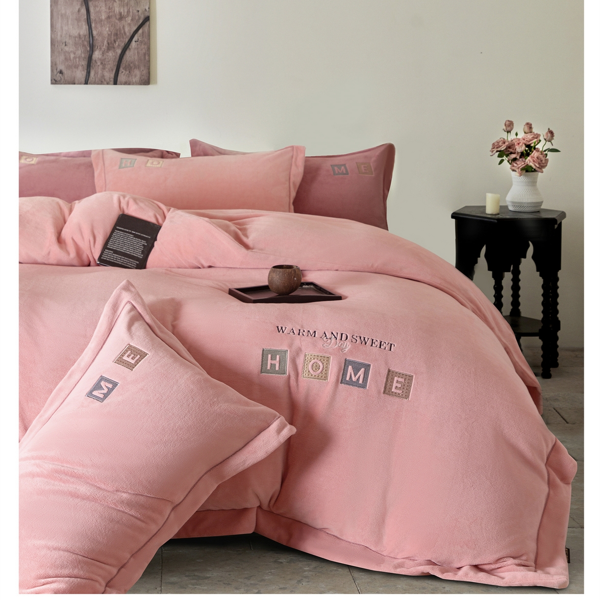 91家纺网 家纺一手货源 找家纺 （总）芯丝路枕业 2025新款牛奶绒四件套-HOME