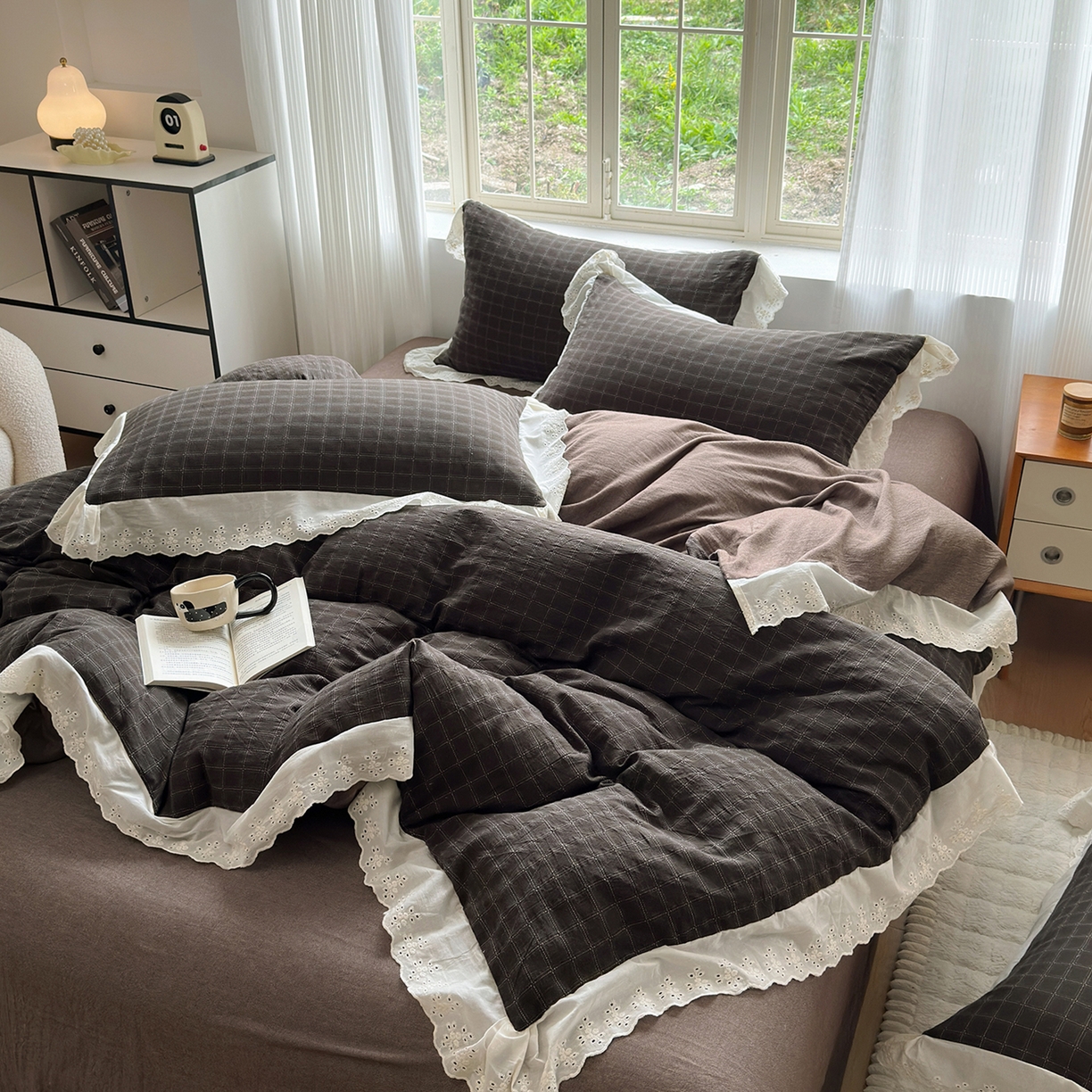 91家纺网 家纺一手货源 找家纺 水洗的故事（原有乐家） 2025新款全棉水洗色织提花大花边四件套 布朗妮-咖