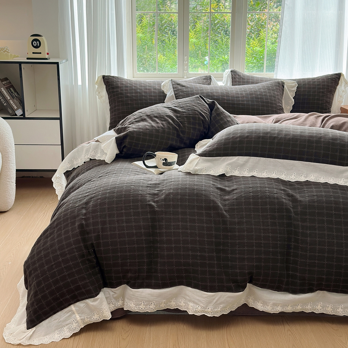 91家纺网 家纺一手货源 找家纺 水洗的故事（原有乐家） 2025新款全棉水洗色织提花大花边四件套 布朗妮-咖