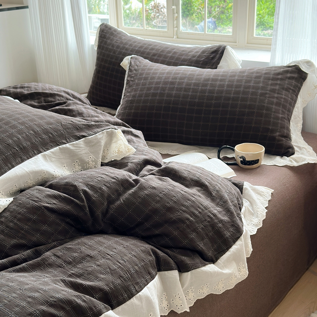 91家纺网 家纺一手货源 找家纺 水洗的故事（原有乐家） 2025新款全棉水洗色织提花大花边四件套 布朗妮-咖