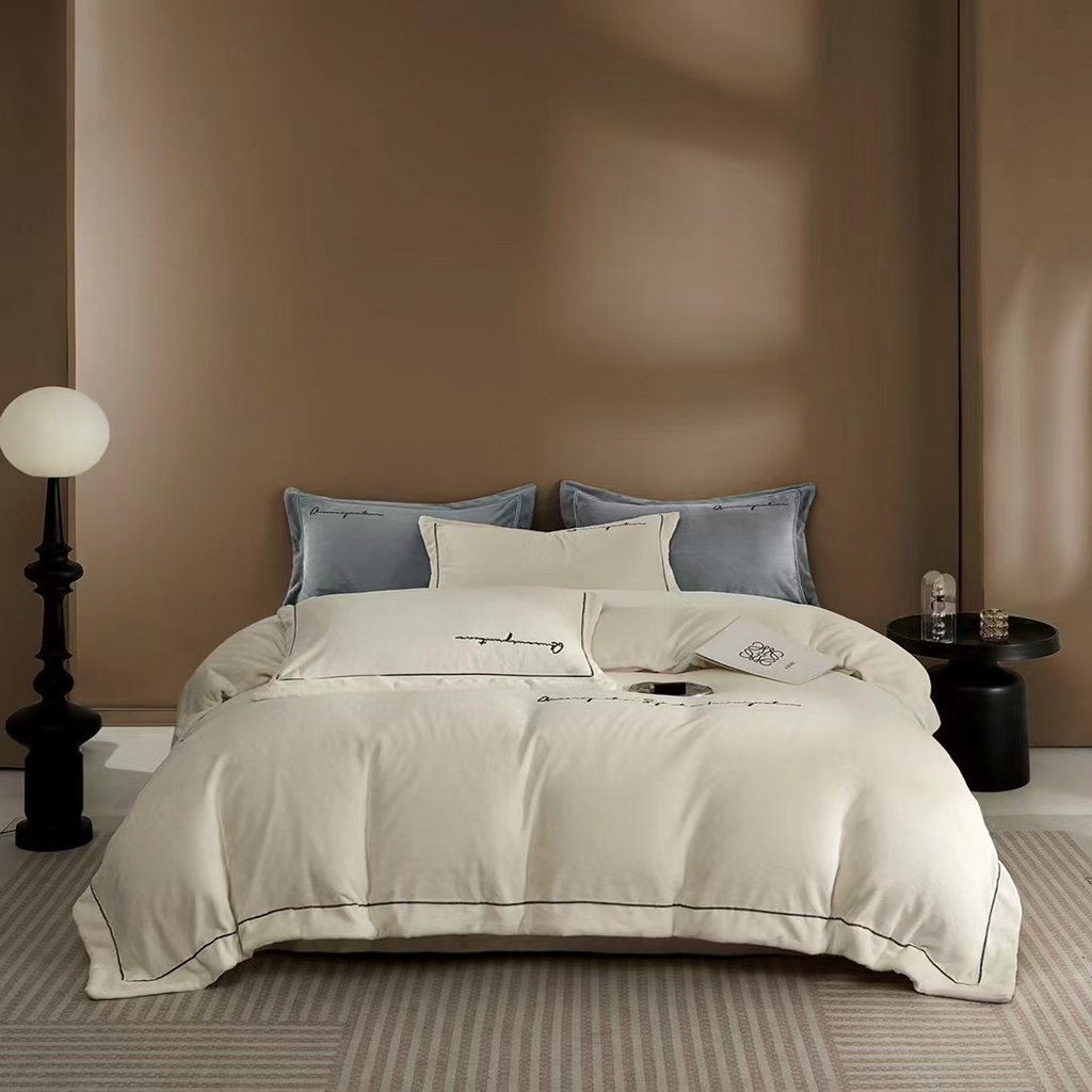 91家纺网 家纺一手货源 找家纺 （总）芯丝路枕业 2025新款蚕丝绒四件套-印记