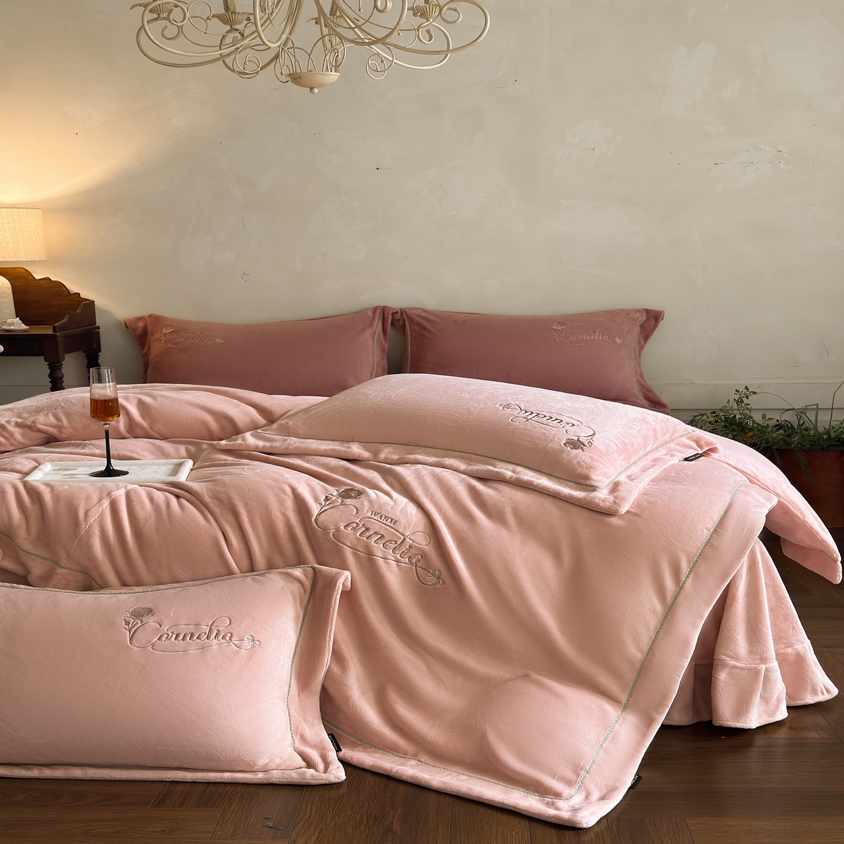 91家纺网 家纺一手货源 找家纺 （总）芯丝路枕业 2025新款蚕丝棉四件套(瞬吸超透气工艺)-浪漫时光