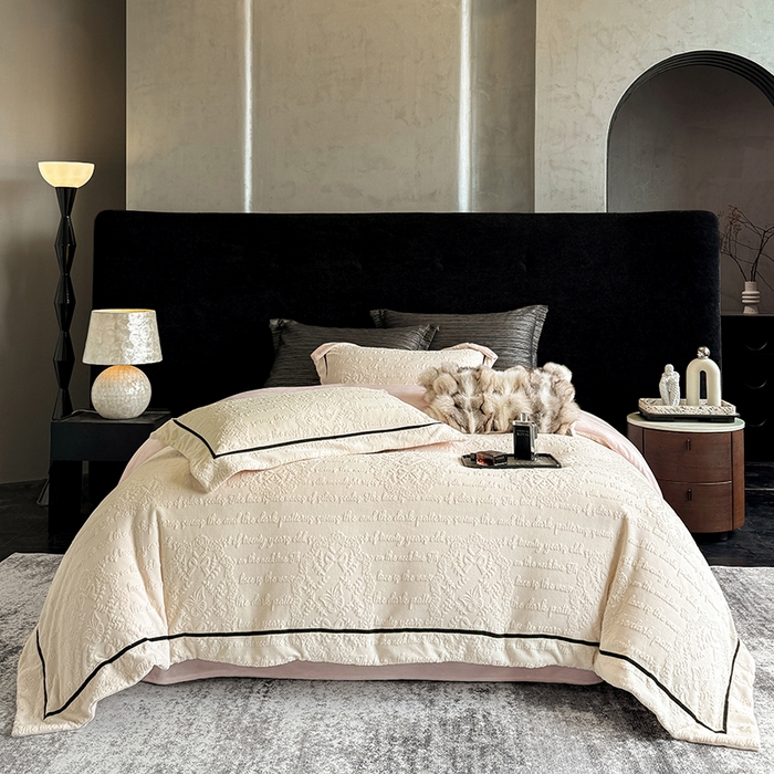 若未家居 LOVEWE HOUSE 2025秋冬新款AB版250克全消光立体雕花烂花牛奶绒定织高级织带工艺款四件套-一封情书  控价券后不低于298 奶油白