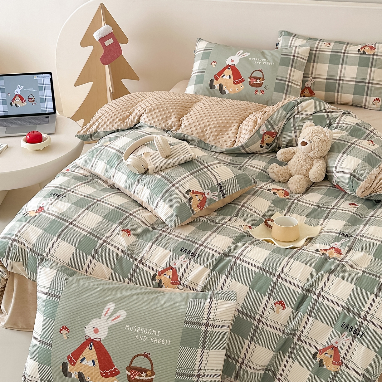 91家纺网 家纺一手货源 找家纺 （总）RYB红黄兰 2025新款设计师原创灯芯绒+豆豆绒婴儿绒数码印花四件套