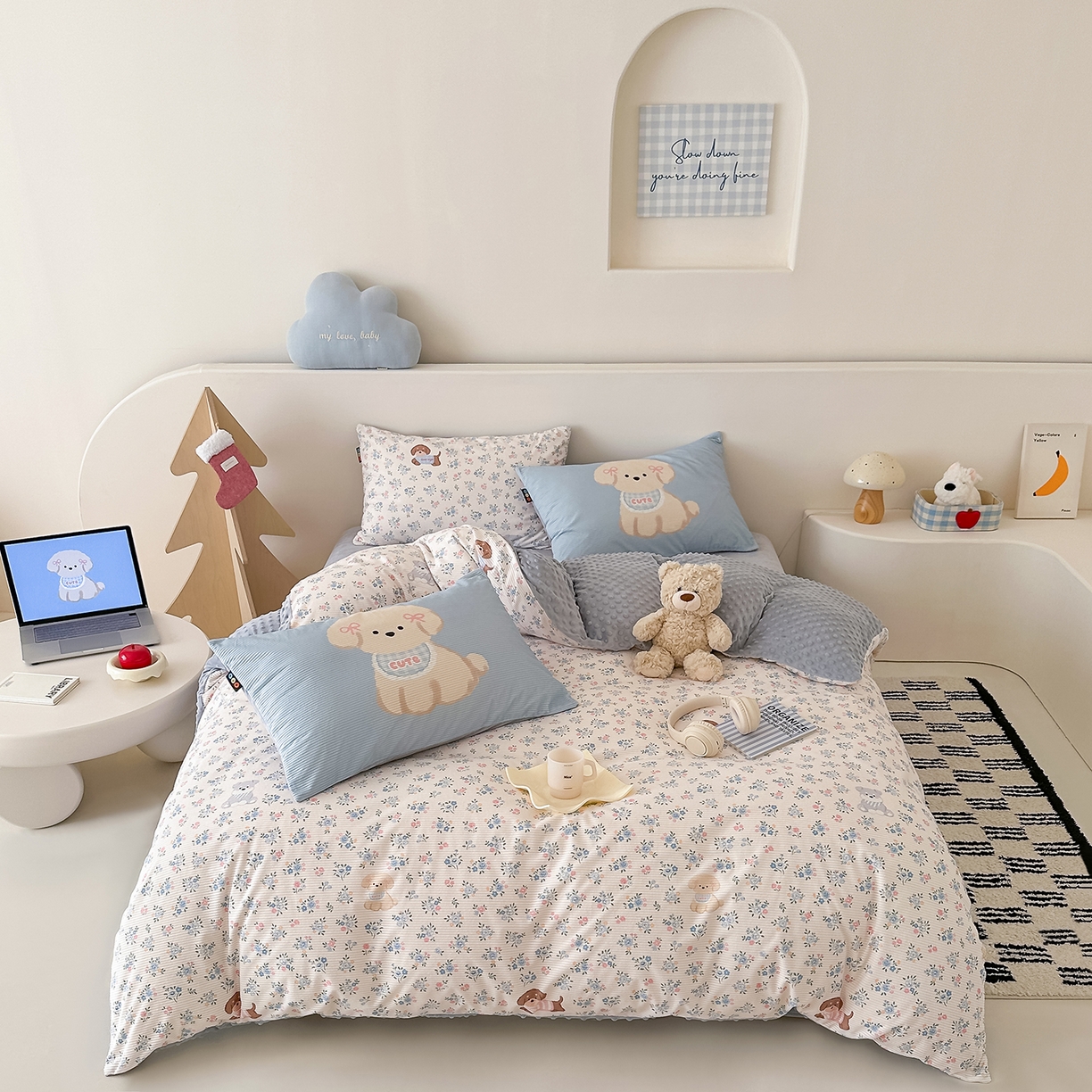 91家纺网 家纺一手货源 找家纺 RYB红黄兰 2025新款设计师原创灯芯绒+豆豆绒婴儿绒数码印花四件套 萌宠花园