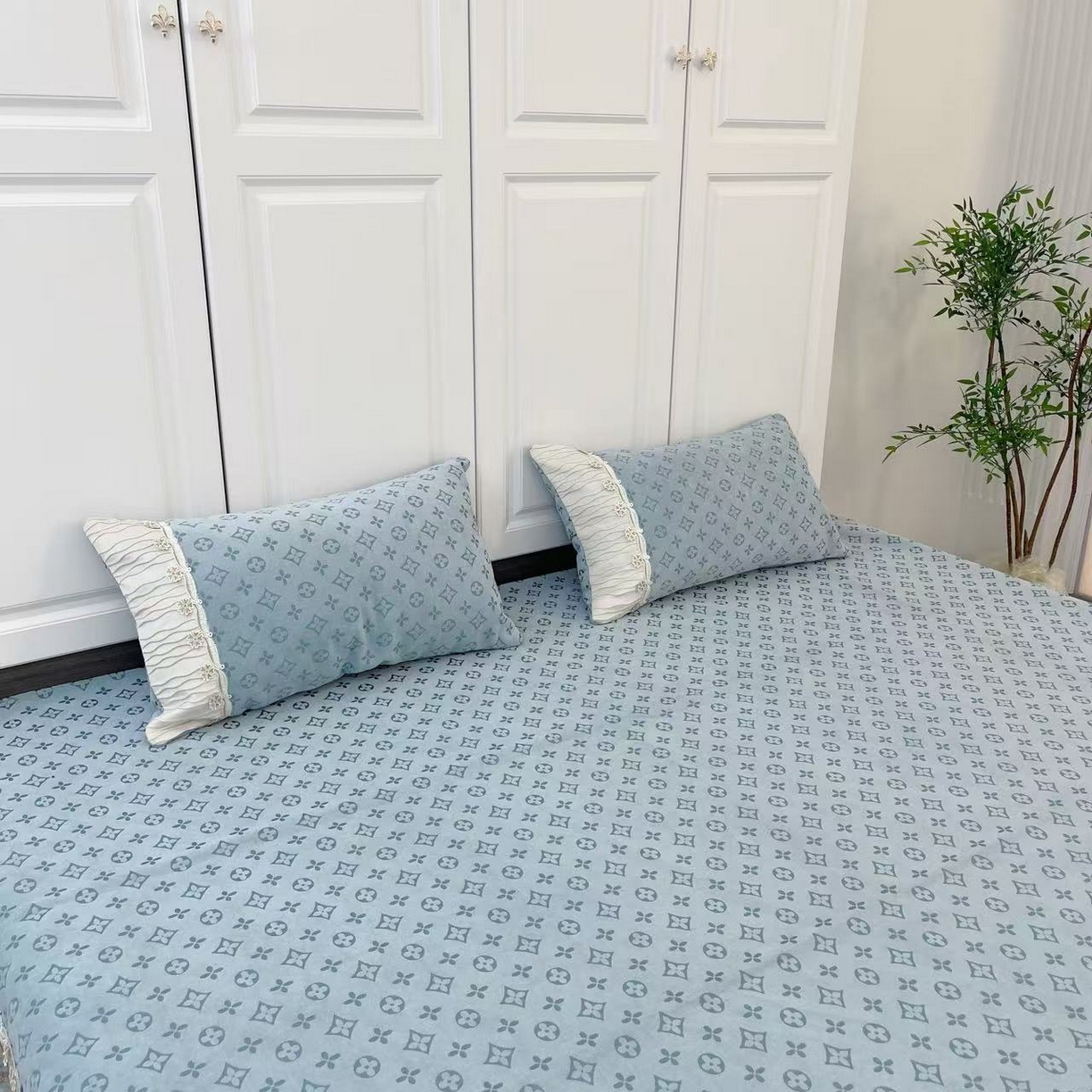 91家纺网 家纺一手货源 找家纺 （总）峻杨 2025新款雪尼尔榻榻米床盖柔软亲肤防滑耐磨可机洗可定制尺寸工厂直发雅韵