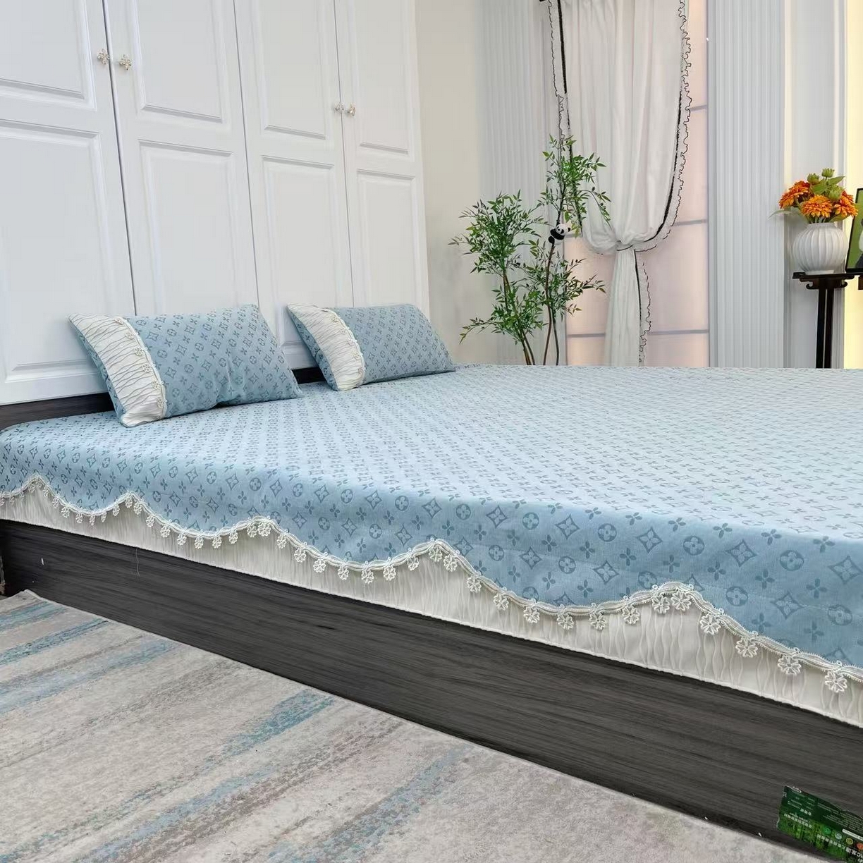 91家纺网 家纺一手货源 找家纺 （总）峻杨 2025新款雪尼尔榻榻米床盖柔软亲肤防滑耐磨可机洗可定制尺寸工厂直发雅韵