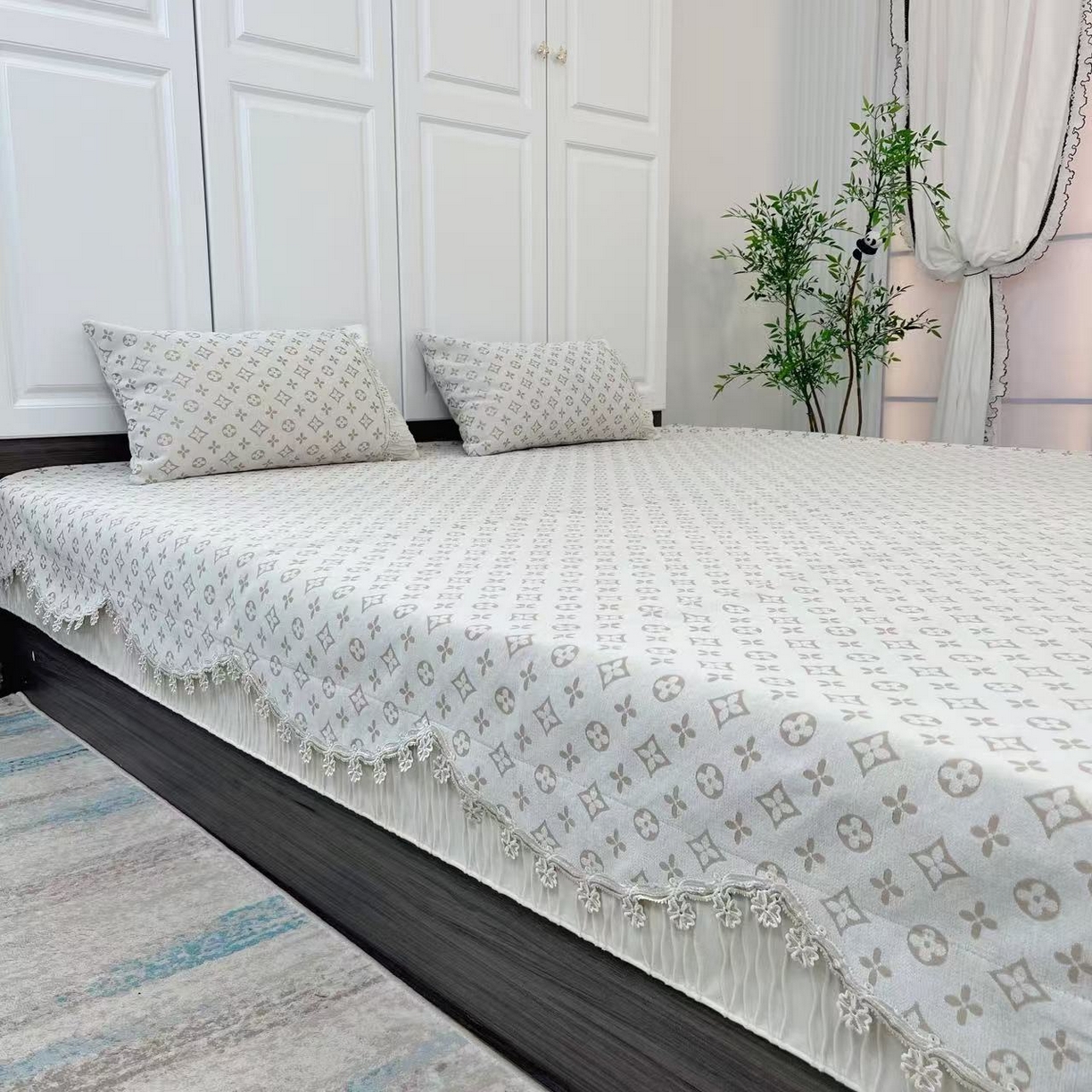 91家纺网 家纺一手货源 找家纺 （总）峻杨 2025新款雪尼尔榻榻米床盖柔软亲肤防滑耐磨可机洗可定制尺寸工厂直发雅韵