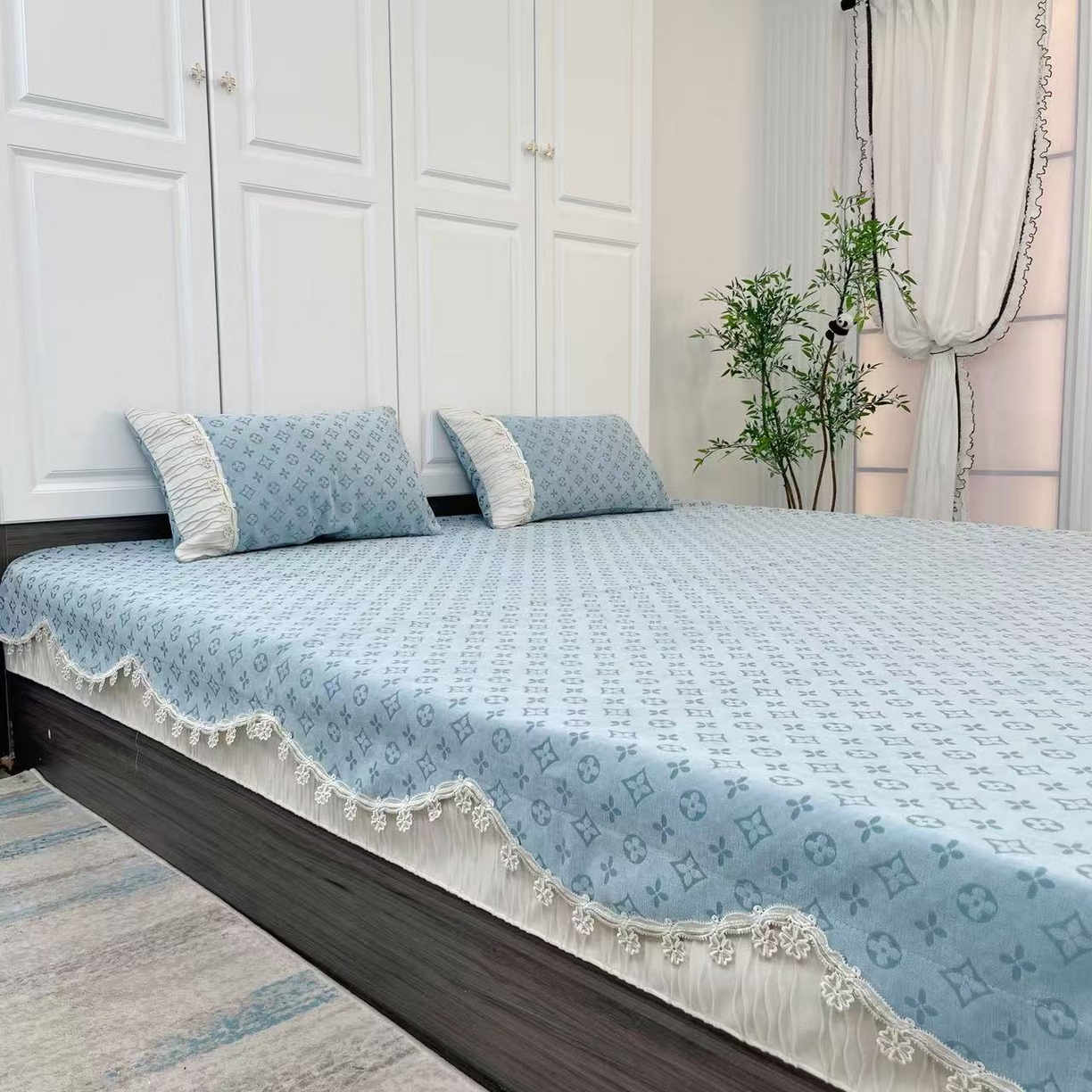 91家纺网 家纺一手货源 找家纺 （总）峻杨 2025新款雪尼尔榻榻米床盖柔软亲肤防滑耐磨可机洗可定制尺寸工厂直发雅韵