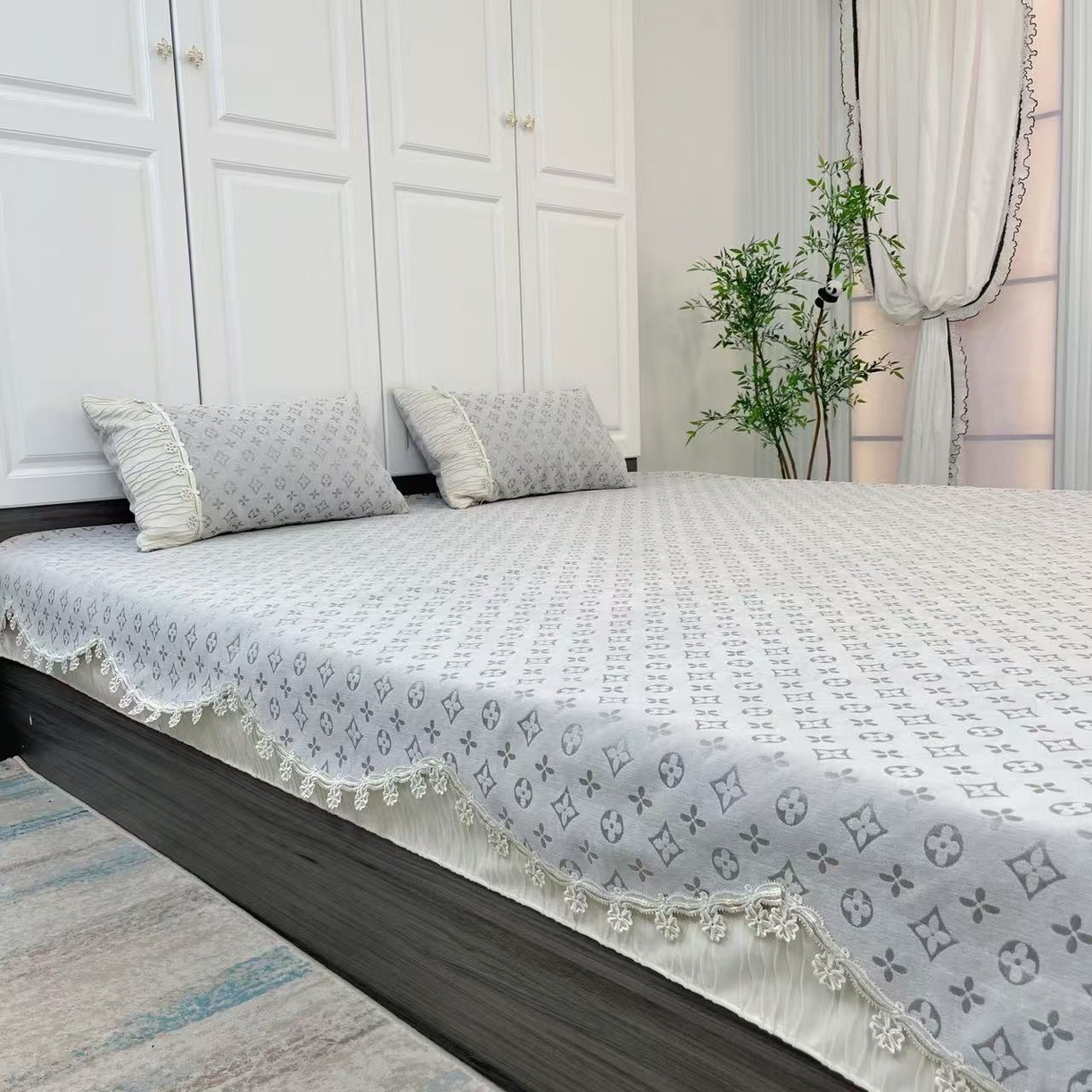 91家纺网 家纺一手货源 找家纺 （总）峻杨 2025新款雪尼尔榻榻米床盖柔软亲肤防滑耐磨可机洗可定制尺寸工厂直发雅韵