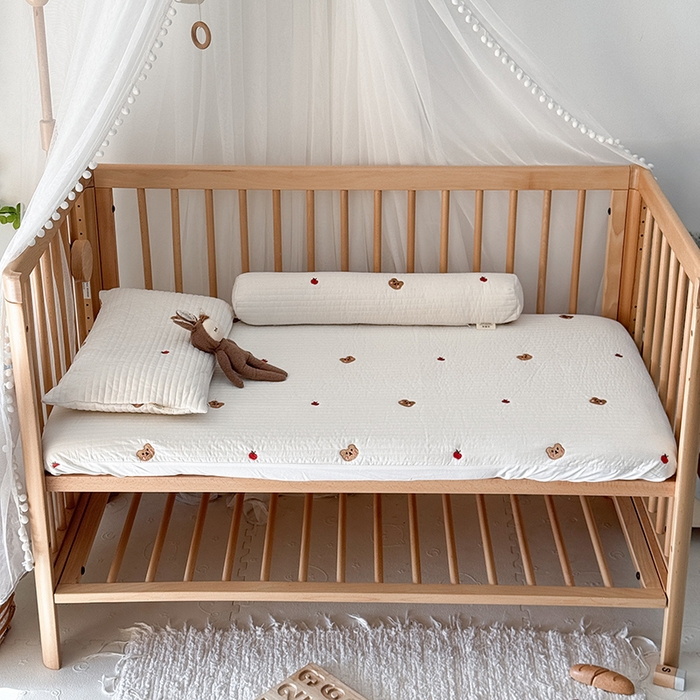 91家纺网 家纺一手货源 找家纺 荷马之梦 2025新款A类纯棉水洗棉大豆纤维夹棉绗缝儿童床笠-淳真系列 淳真-小苹果