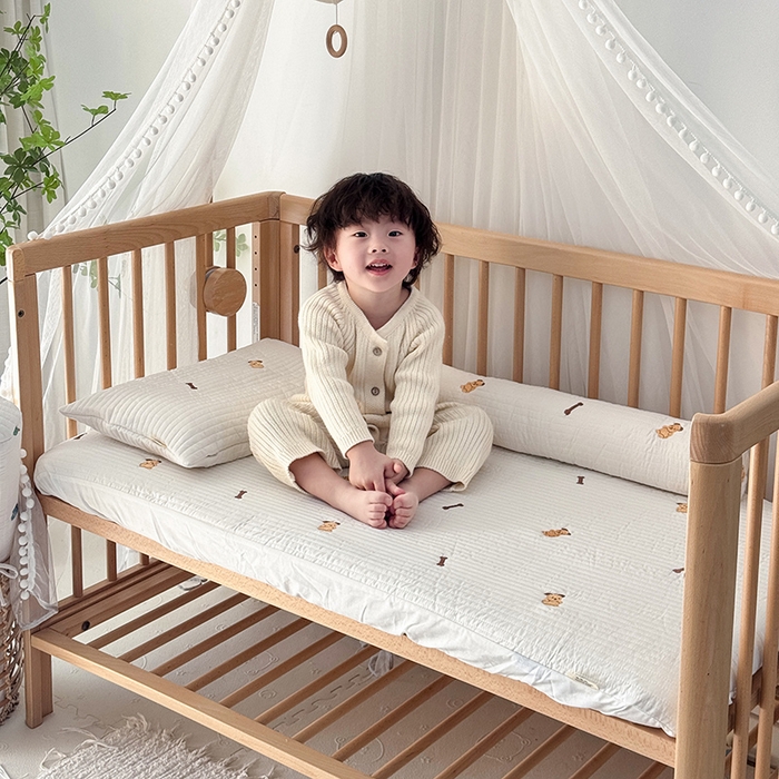 91家纺网 家纺一手货源 找家纺 荷马之梦 2025新款A类纯棉水洗棉大豆纤维夹棉绗缝儿童床笠-淳真系列 淳真-小骨头