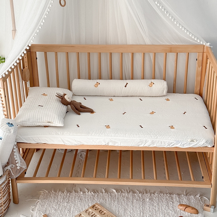 91家纺网 家纺一手货源 找家纺 荷马之梦 2025新款A类纯棉水洗棉大豆纤维夹棉绗缝儿童床笠-淳真系列 淳真-小骨头