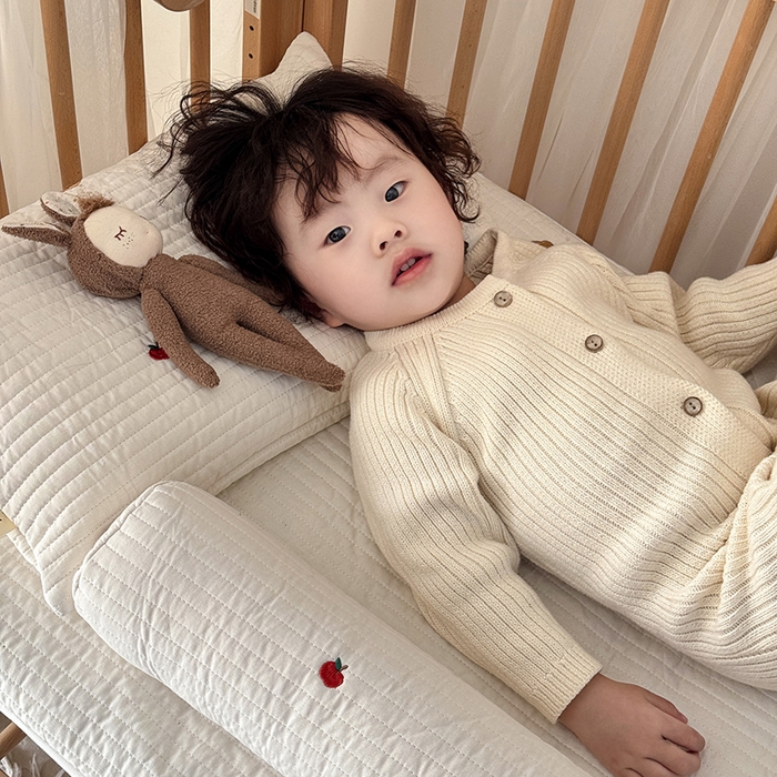 91家纺网 家纺一手货源 找家纺 荷马之梦 2025新款A类纯棉水洗棉大豆纤维夹棉绗缝儿童床笠-淳真系列 淳真-小苹果