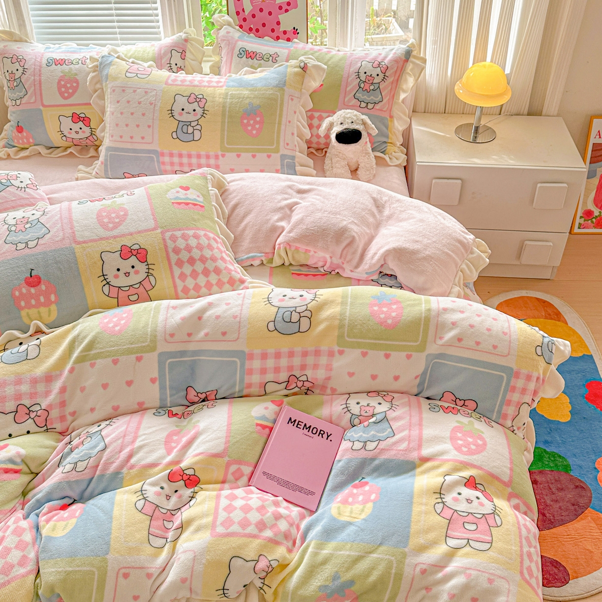 91家纺网 家纺一手货源 找家纺 （总）N先生+V 13814689556 发大图/买家秀 2025新款韩式博主风花边款ins卡通牛奶绒四件套