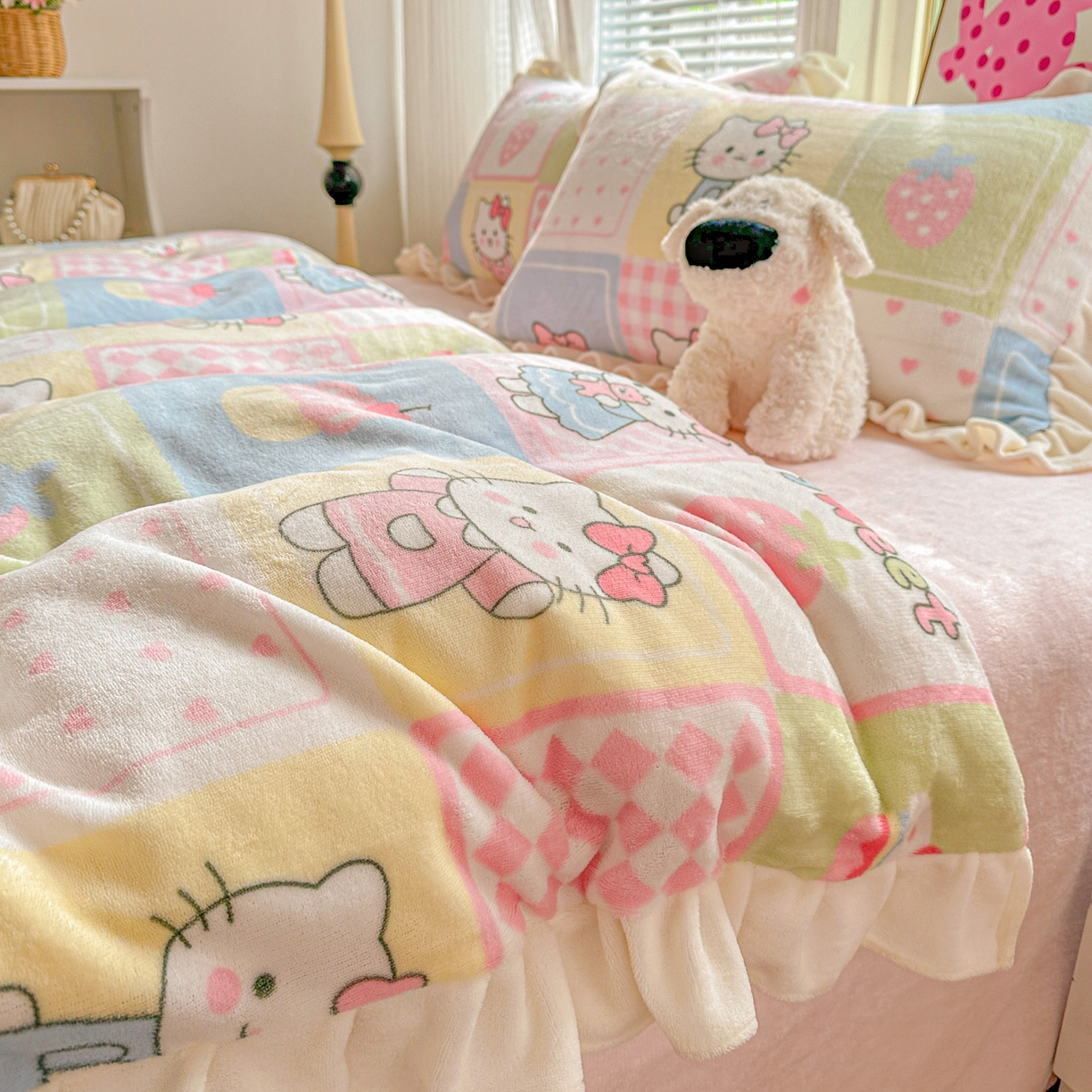 91家纺网 家纺一手货源 找家纺 （总）N先生+V 13814689556 发大图/买家秀 2025新款韩式博主风花边款ins卡通牛奶绒四件套