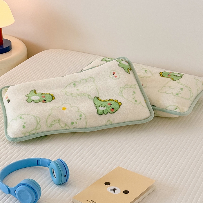 91家纺网 家纺一手货源 找家纺 嗨生活 2025新款雪梨绒枕套枕芯儿童枕套枕芯幼儿园枕套枕芯 恐龙伙伴