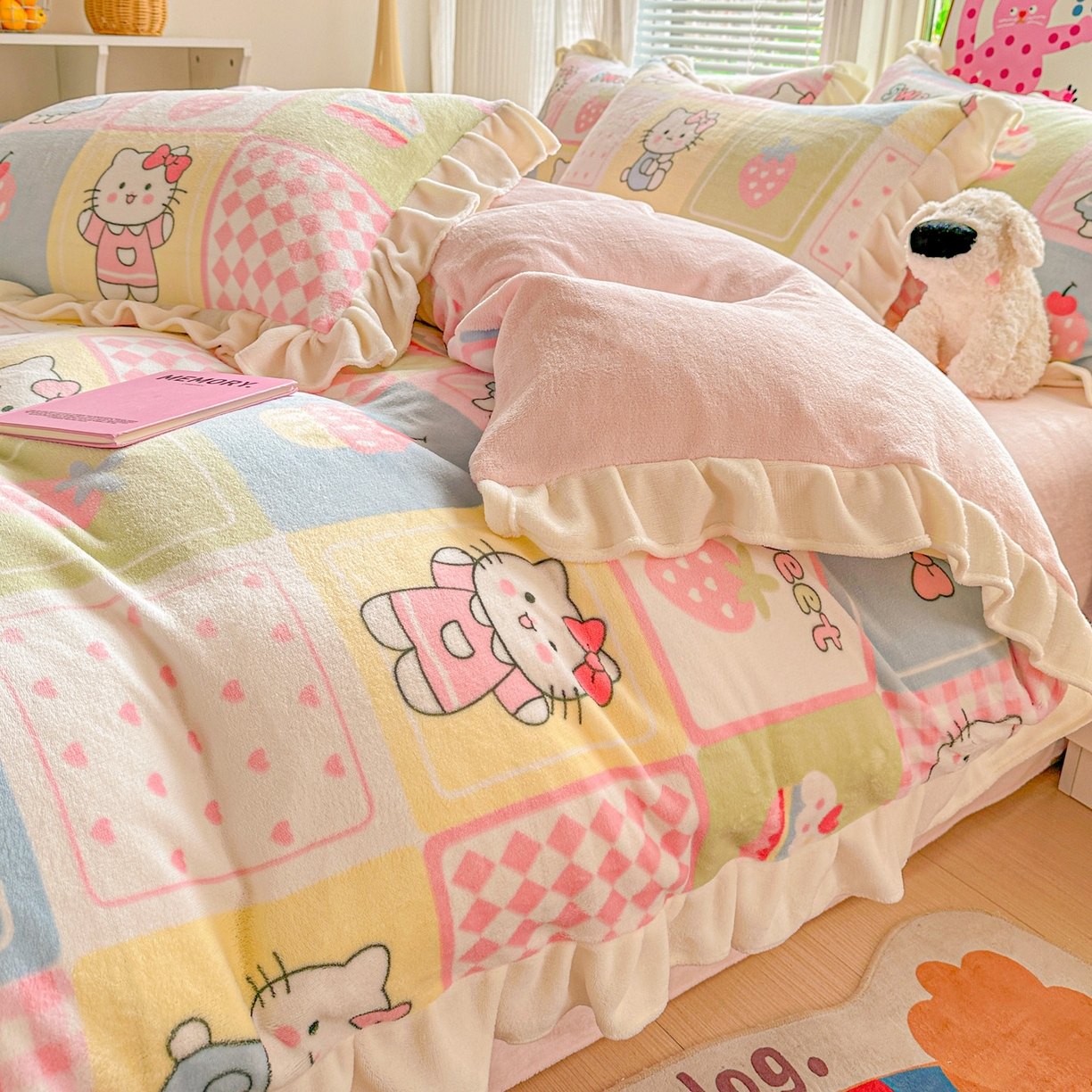 91家纺网 家纺一手货源 找家纺 N先生+V 13814689556 发大图/买家秀 2025新款韩式博主风花边款ins卡通牛奶绒四件套 欢乐猫咪