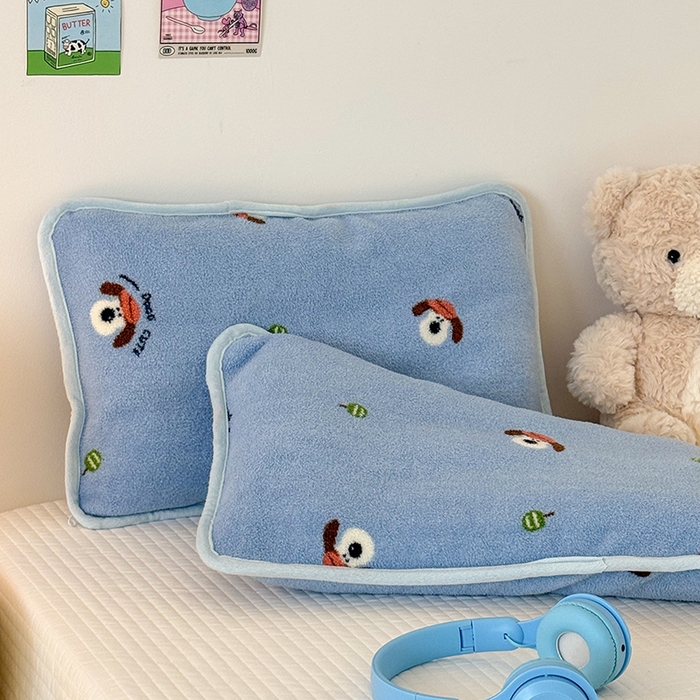 91家纺网 家纺一手货源 找家纺 嗨生活 2025新款雪梨绒枕套枕芯儿童枕套枕芯幼儿园枕套枕芯 俏皮小狗