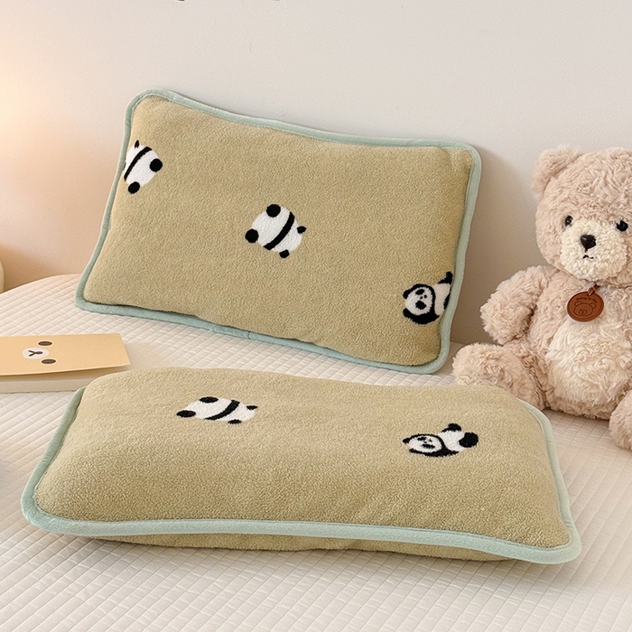 91家纺网 家纺一手货源 找家纺 嗨生活 2025新款雪梨绒枕套枕芯儿童枕套枕芯幼儿园枕套枕芯 可爱熊猫