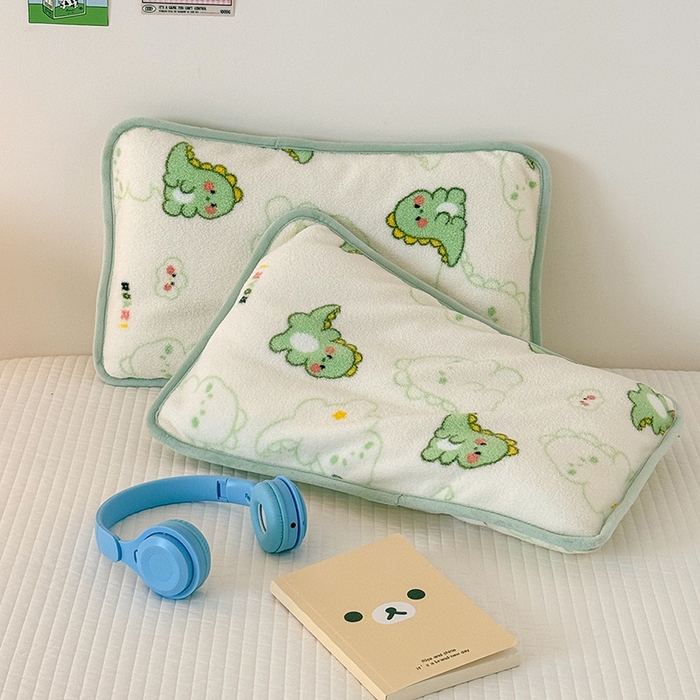 91家纺网 家纺一手货源 找家纺 嗨生活 2025新款雪梨绒枕套枕芯儿童枕套枕芯幼儿园枕套枕芯 恐龙伙伴