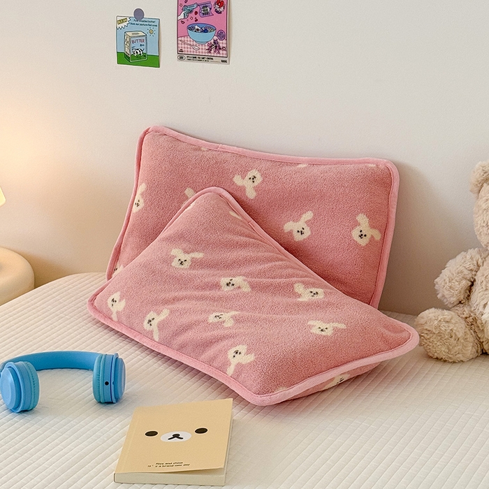 91家纺网 家纺一手货源 找家纺 嗨生活 2025新款雪梨绒枕套枕芯儿童枕套枕芯幼儿园枕套枕芯 兔兔乐园