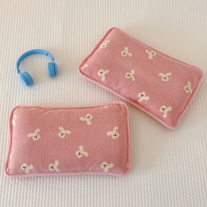 91家纺网 家纺一手货源 找家纺 嗨生活 2025新款雪梨绒枕套枕芯儿童枕套枕芯幼儿园枕套枕芯 兔兔乐园