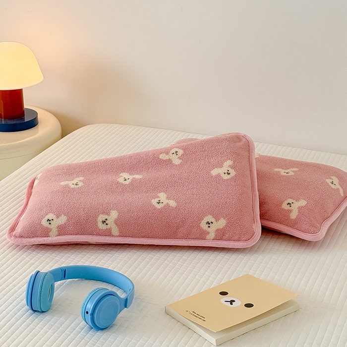 91家纺网 家纺一手货源 找家纺 嗨生活 2025新款雪梨绒枕套枕芯儿童枕套枕芯幼儿园枕套枕芯 兔兔乐园