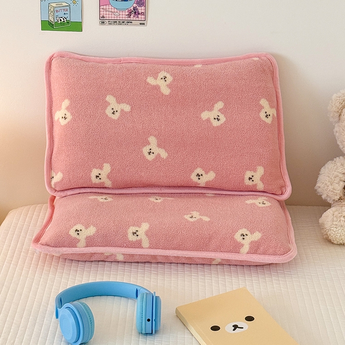 91家纺网 家纺一手货源 找家纺 嗨生活 2025新款雪梨绒枕套枕芯儿童枕套枕芯幼儿园枕套枕芯 兔兔乐园