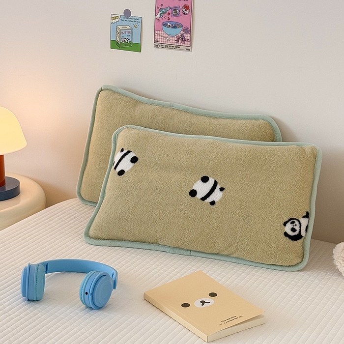 91家纺网 家纺一手货源 找家纺 嗨生活 2025新款雪梨绒枕套枕芯儿童枕套枕芯幼儿园枕套枕芯 可爱熊猫