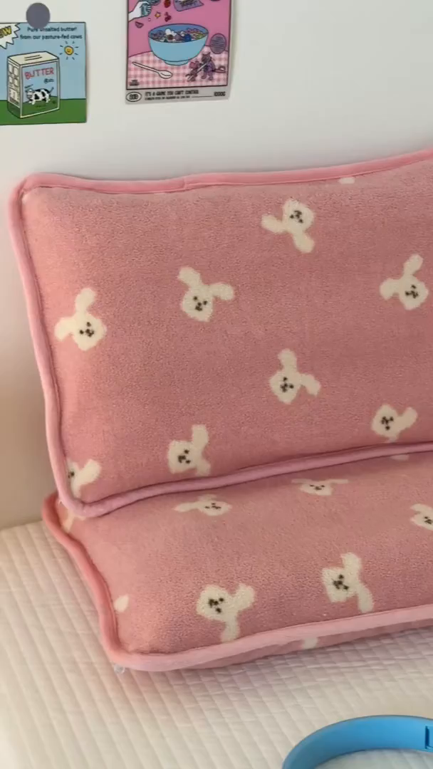 91家纺网 家纺一手货源 找家纺 嗨生活 2025新款雪梨绒枕套枕芯儿童枕套枕芯幼儿园枕套枕芯 兔兔乐园