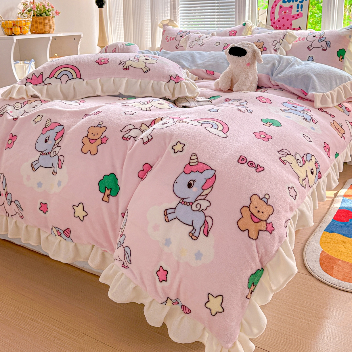 91家纺网 家纺一手货源 找家纺 N先生+V 13814689556 发大图/买家秀 2025新款韩式博主风花边款ins卡通牛奶绒四件套 快乐独角兽