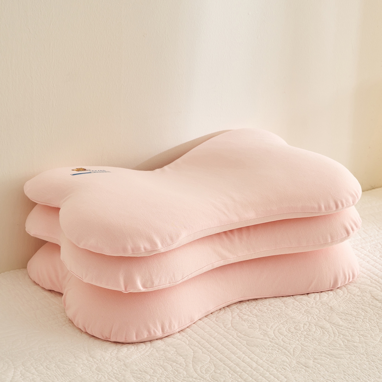 91家纺网 家纺一手货源 找家纺 乐可 2025新款蝶形儿童硅胶枕婴童学生枕头枕芯 蝶形儿童硅胶枕-粉-G1 35*55*4cm/只