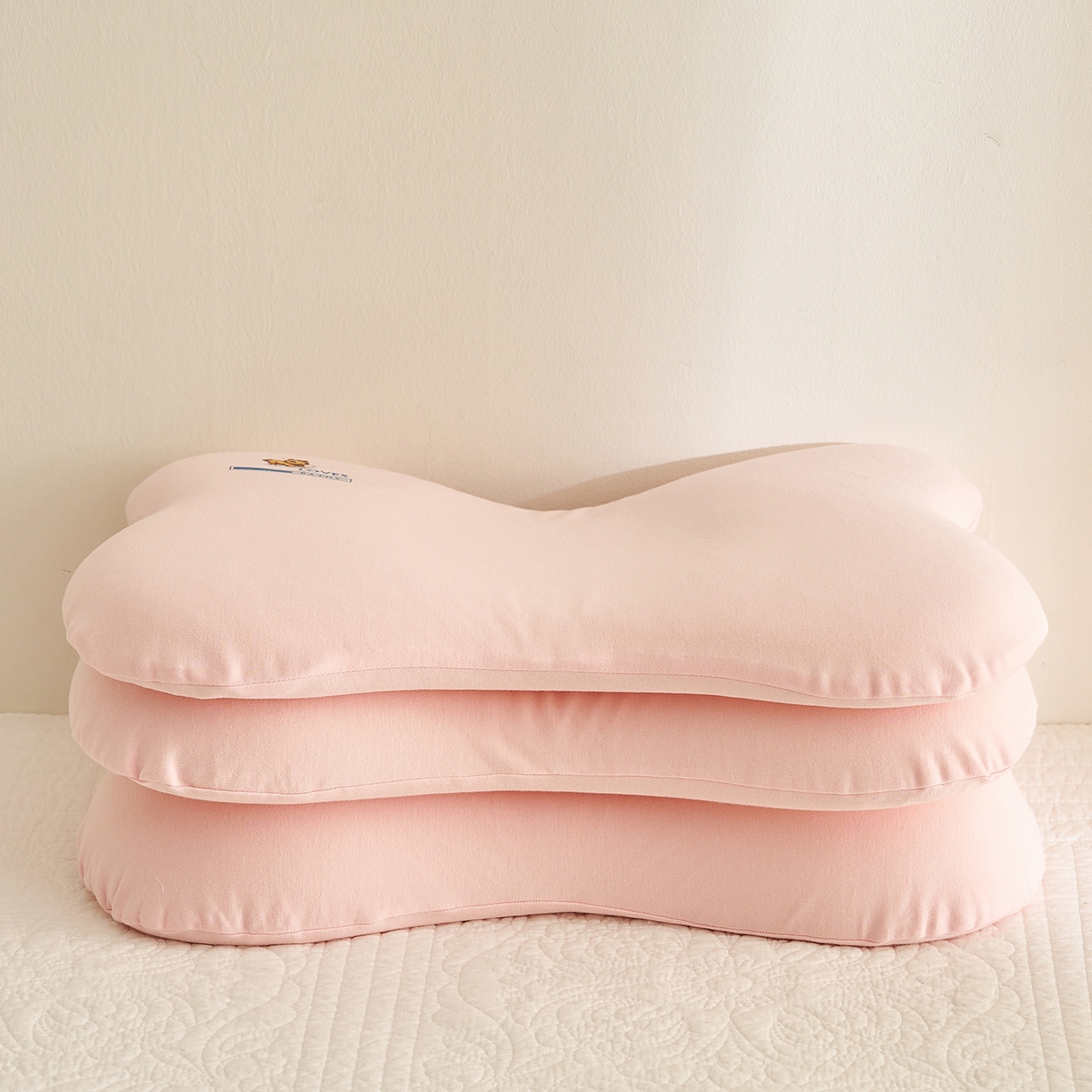 91家纺网 家纺一手货源 找家纺 乐可 2025新款蝶形儿童硅胶枕婴童学生枕头枕芯 蝶形儿童硅胶枕-粉-G1 35*55*4cm/只