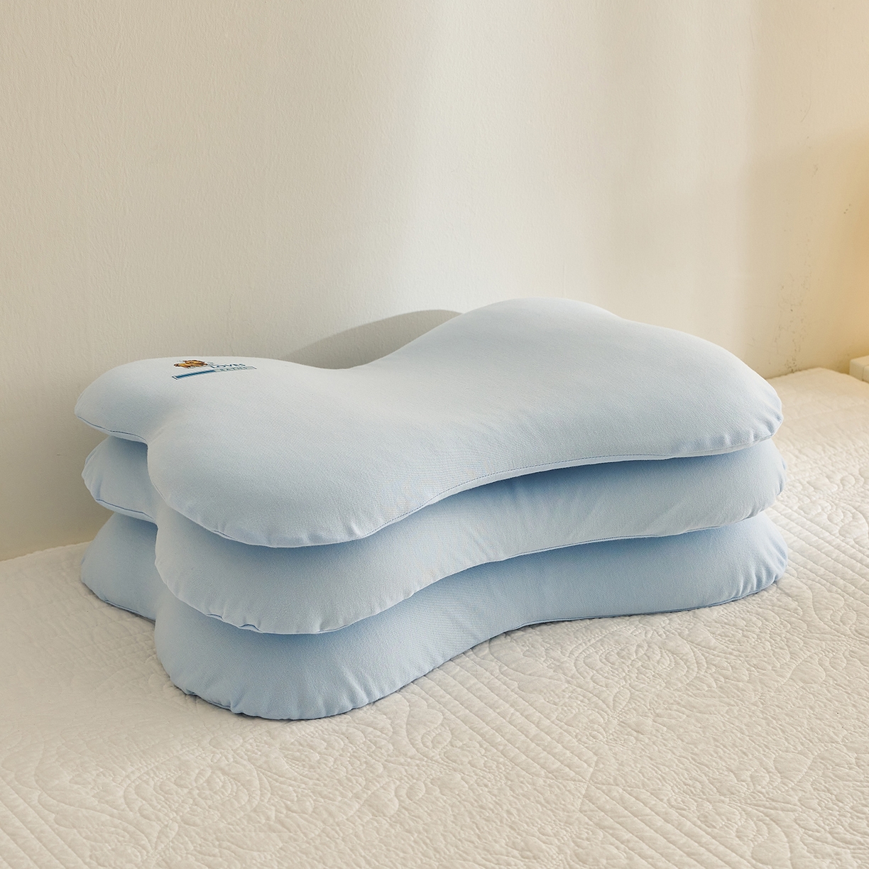 91家纺网 家纺一手货源 找家纺 乐可 2025新款蝶形儿童硅胶枕婴童学生枕头枕芯 蝶形儿童硅胶枕-蓝-G2 35*55*6cm/只
