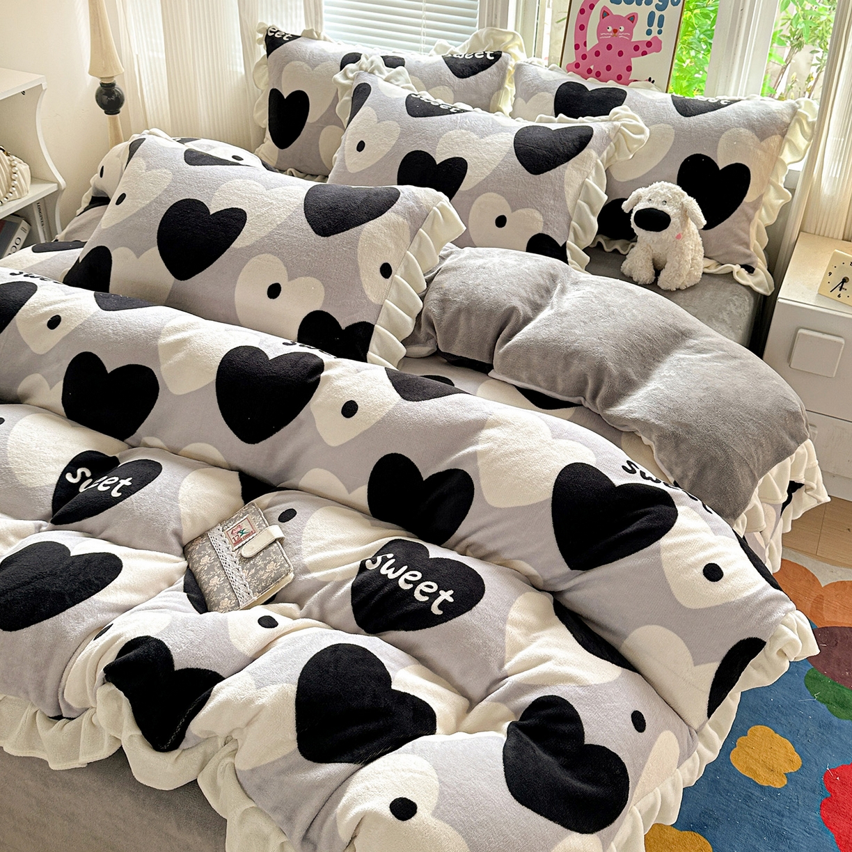 N先生+V 13814689556 发大图/买家秀 2025新款韩式博主风花边款ins卡通牛奶绒四件套 美梦甜心